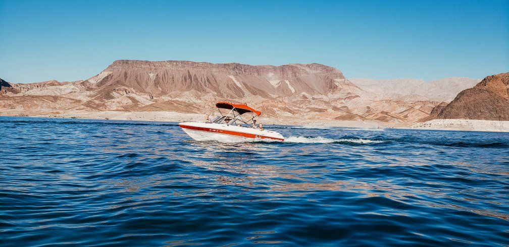 Renell 170 Bowrider Boat with Trailer - Garage Kept!