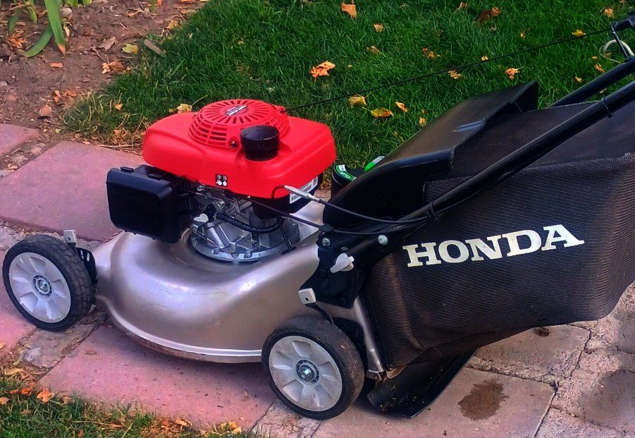 HONDA LAWNMOWER