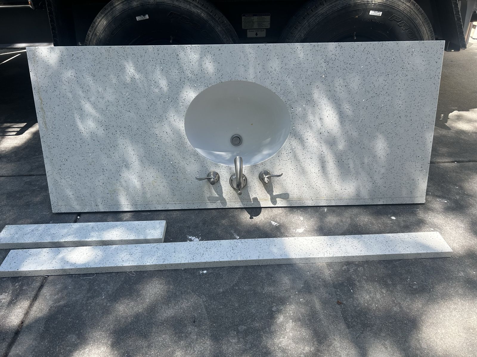 Quartz counter top