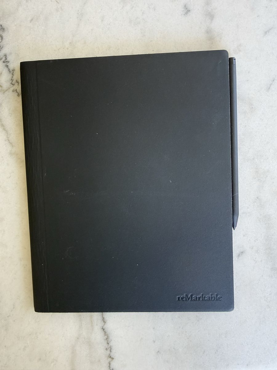 Like-New reMarkable 2 + Case/Folio & Charging Cord