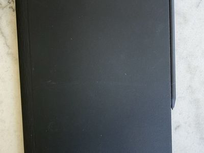 Like-New reMarkable 2 + Case/Folio & Charging Cord