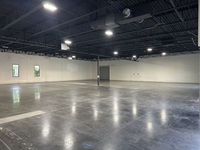 Shared Warehouse Space Springville 1$ Month to Month