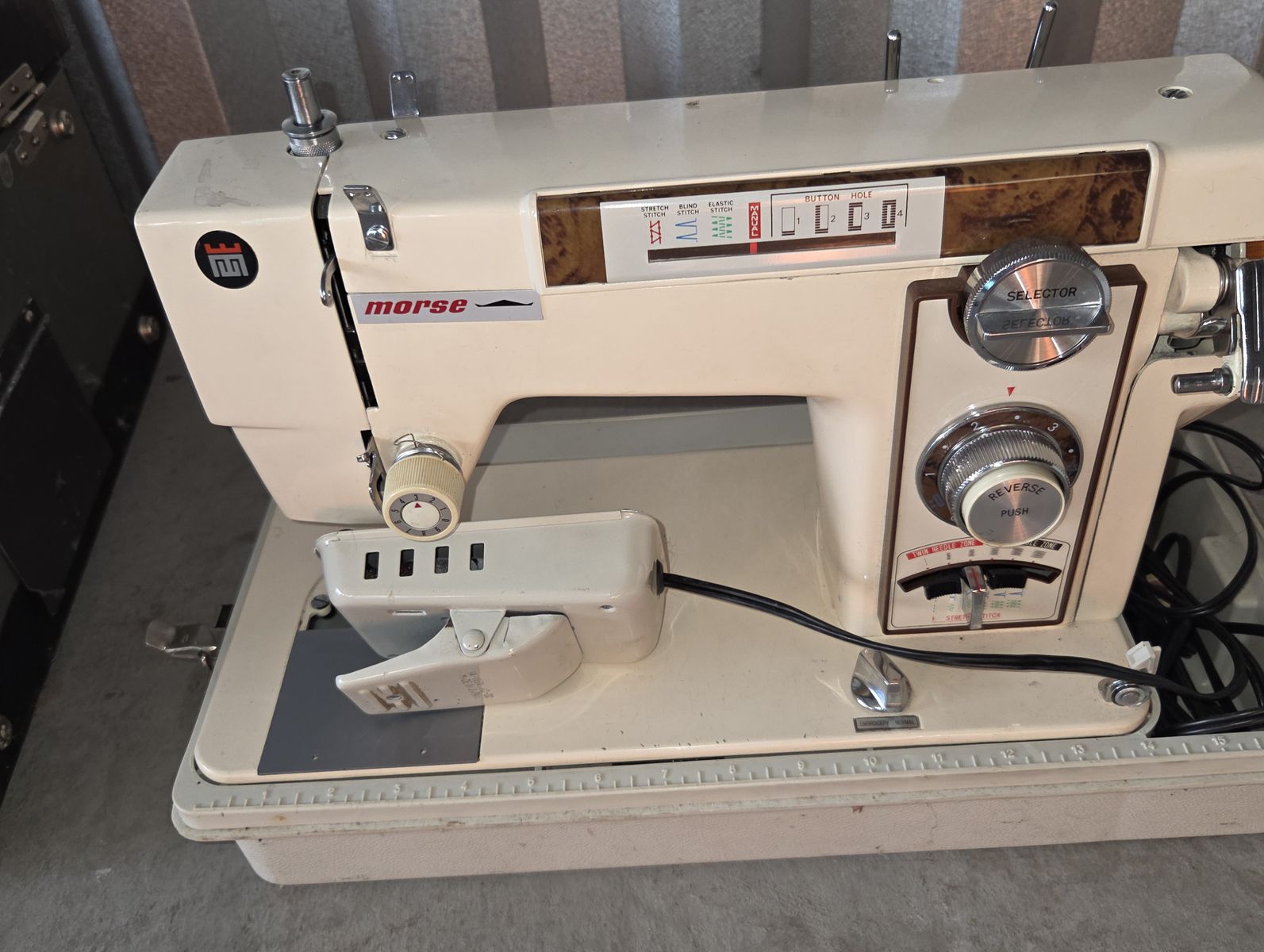 Vintage Morse sewing machine - as is