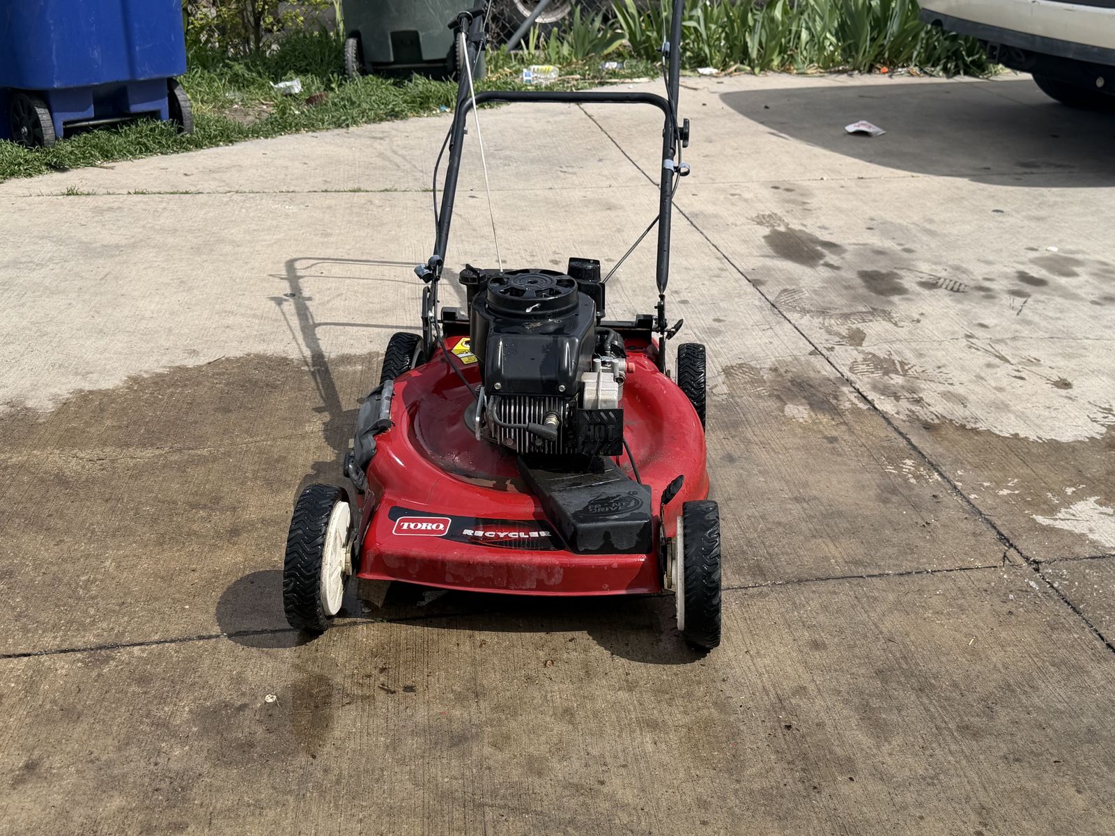 Toro recycling lawnmower