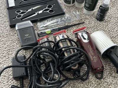Wahl Clippers, Magic Clip, Vanish Shaver, Scissors & Grooming Kit