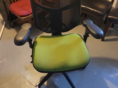 WorkPro Quantum 9000 Series Ergonomic Mesh/Premium Fabric Mid-Back Chair