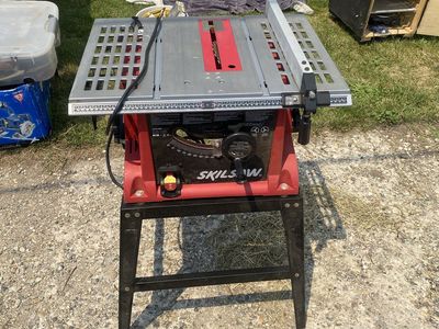 SKILSAW 10-Inch Portable Worm Drive Table Saw with Stand - SPT70WT-22