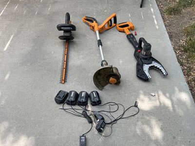WORX WG170 Cordless Grass Trimmer, WG255.1 Hedge Trimmer, JawSaw with 4 Batteries & Charger