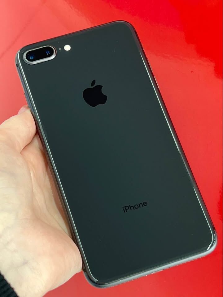 iPhone 8+ 256GB - Unlocked