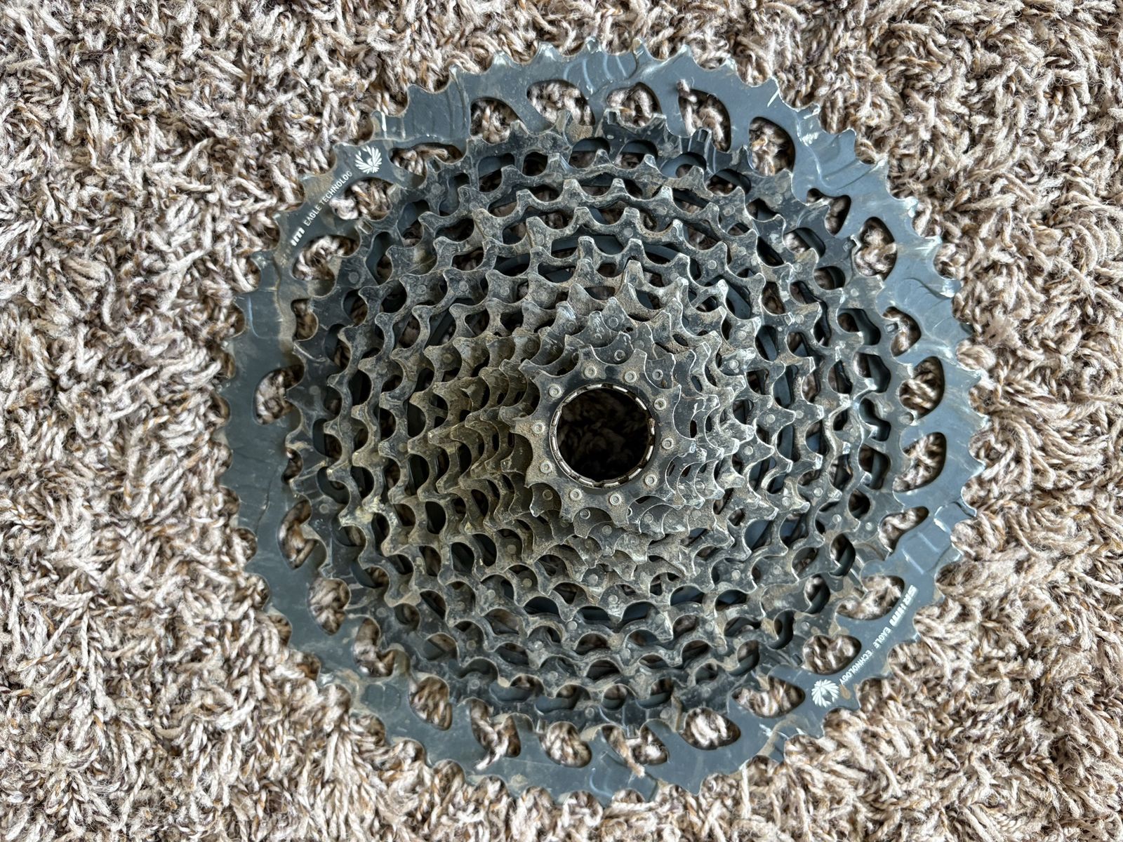 Main image 3