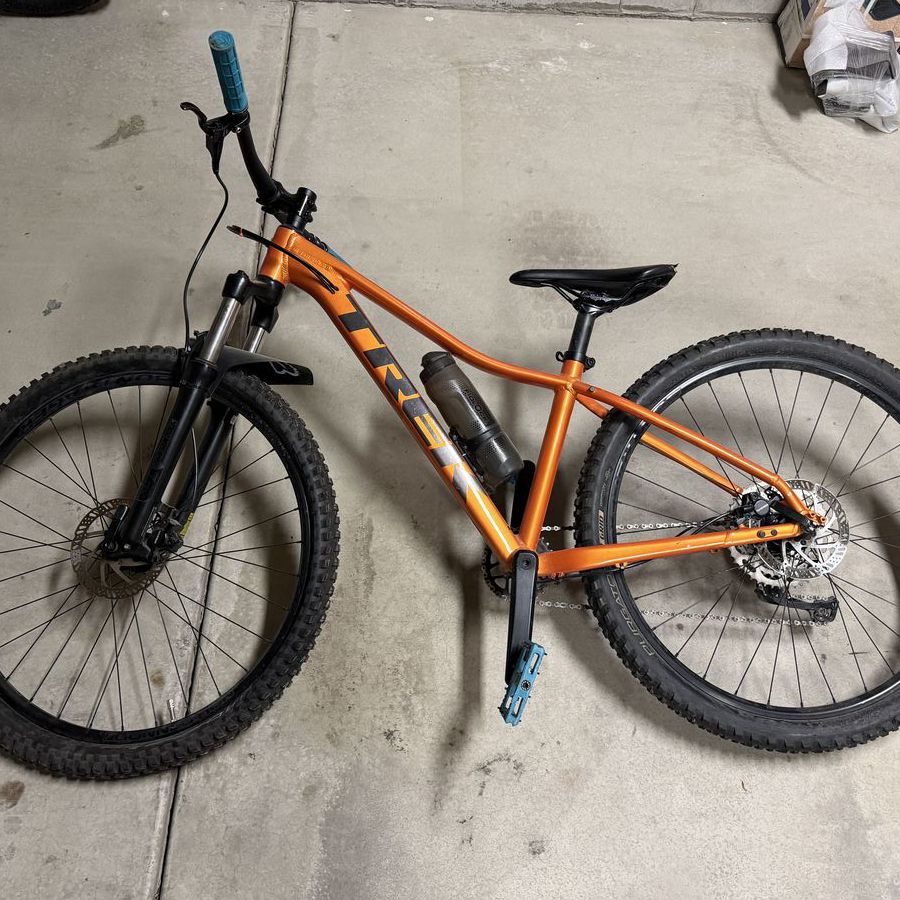 Trek Marlin 6 Mountain Bike – Quick Sale
