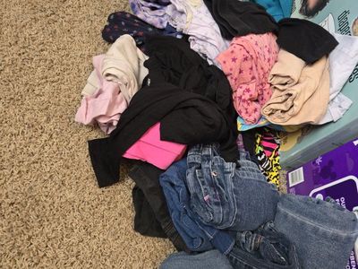 Girls 5T-6T lot of clothes