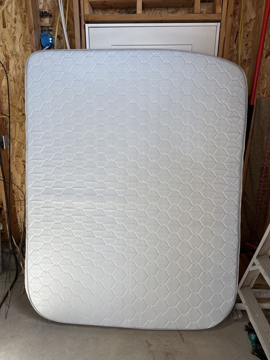 Airstream Mattress