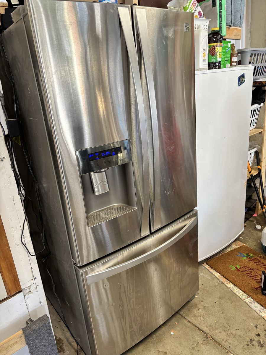 Refrigerator Kenmore Elite SS french Door