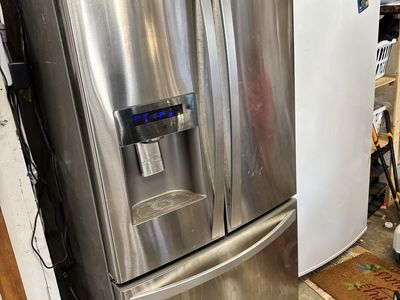 Refrigerator Kenmore Elite SS french Door