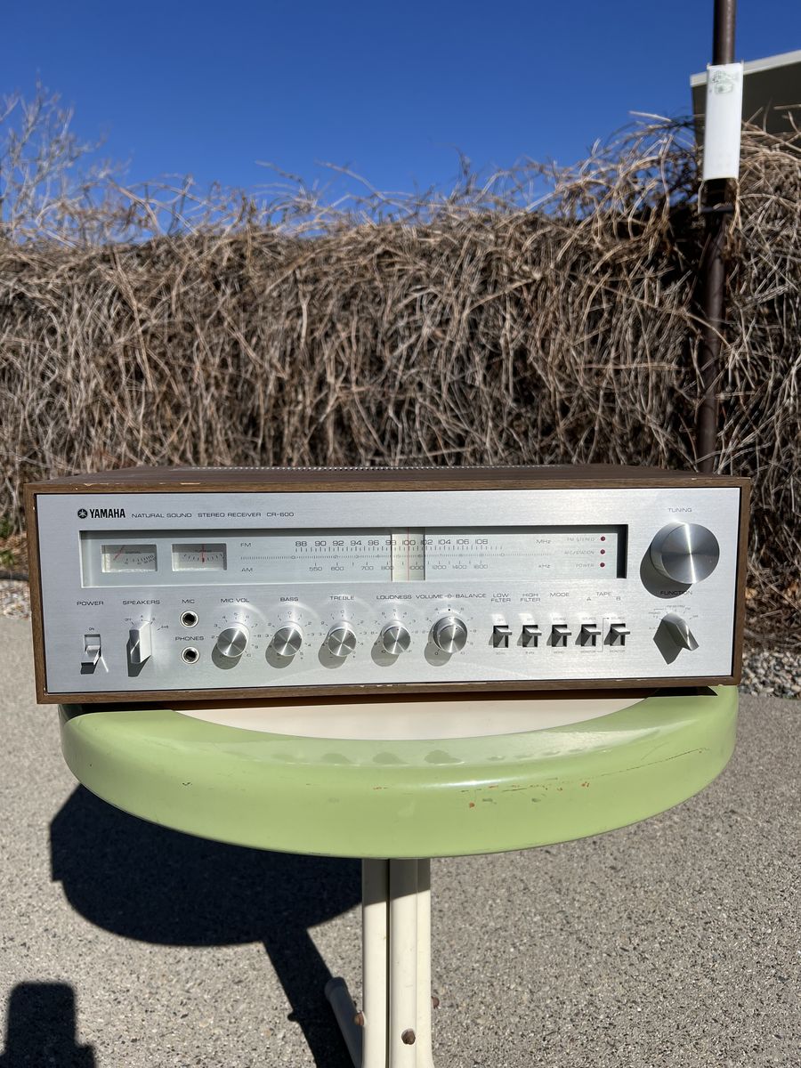 Yamaha Stereo Reciever