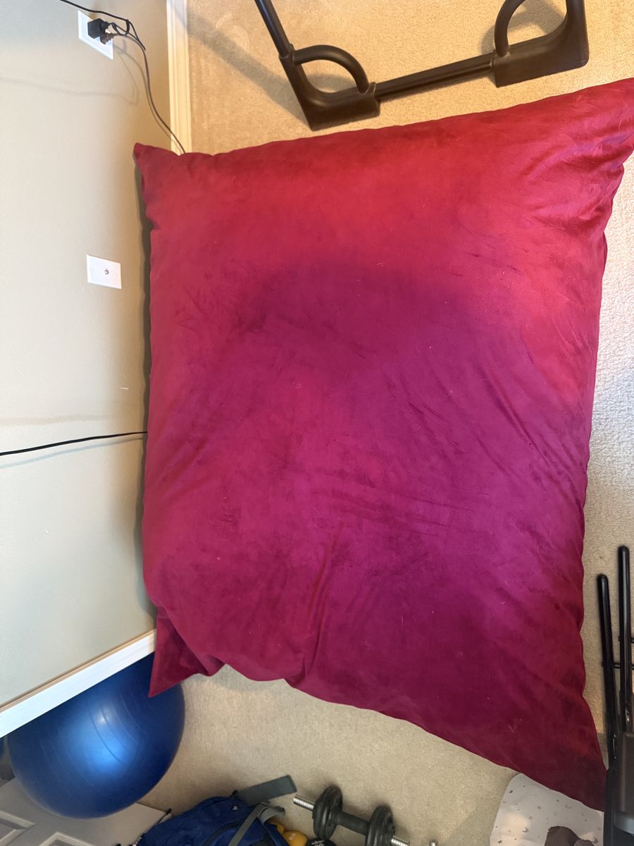 Ultimate Sack floor pillow