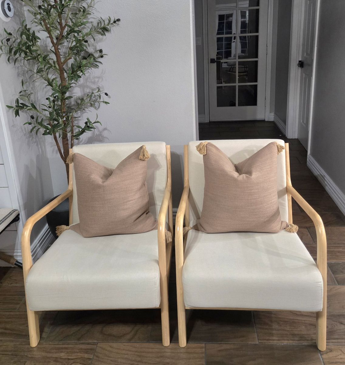 Accent Chairs
