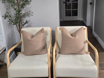 Accent Chairs