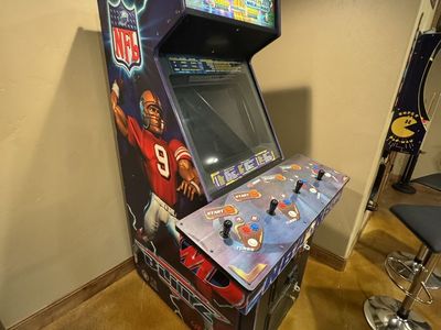 Midway SportStation Arcade Machine NFL Blitz 2000 NBA Showtime LCD Upgrade Needs Tech Repair