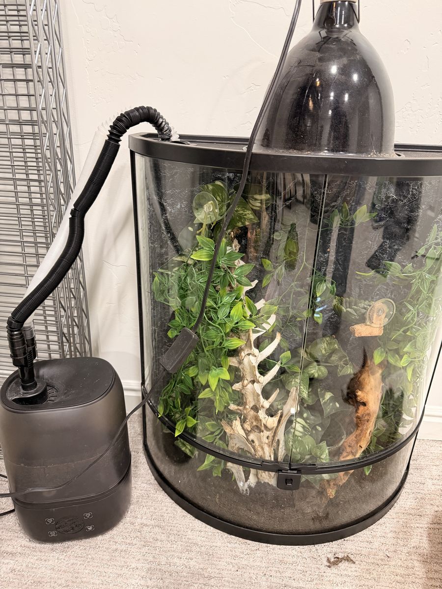 Exo Terra Half-Moon Terrarium with Humidifier and Heat Lamp