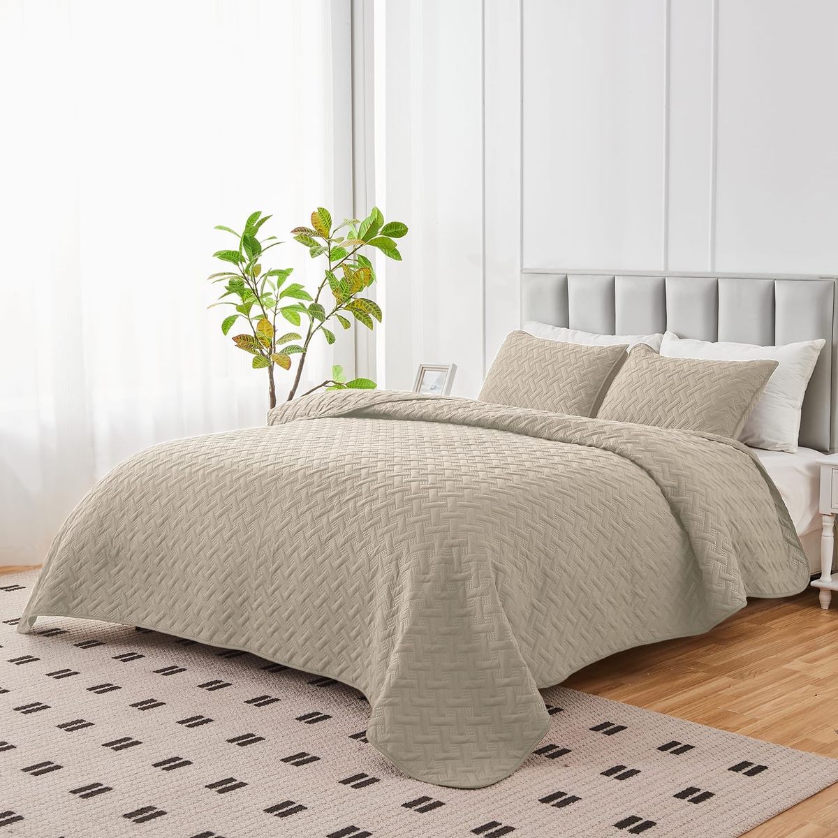 3-Piece Quilt Set Full/Queen Size for All Season with Pillow Shams, Reversible Bedspread/Coverlet/Bedding Decor-Soft
