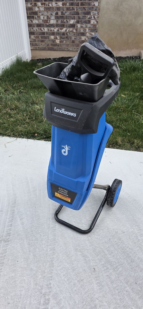 Landworks Wood Chipper