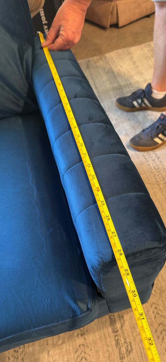 Main image 6