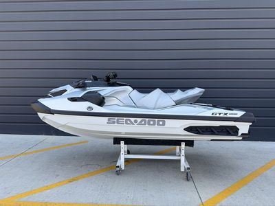 2026 Sea-Doo GTX™ Limited 325 White Pearl Premium