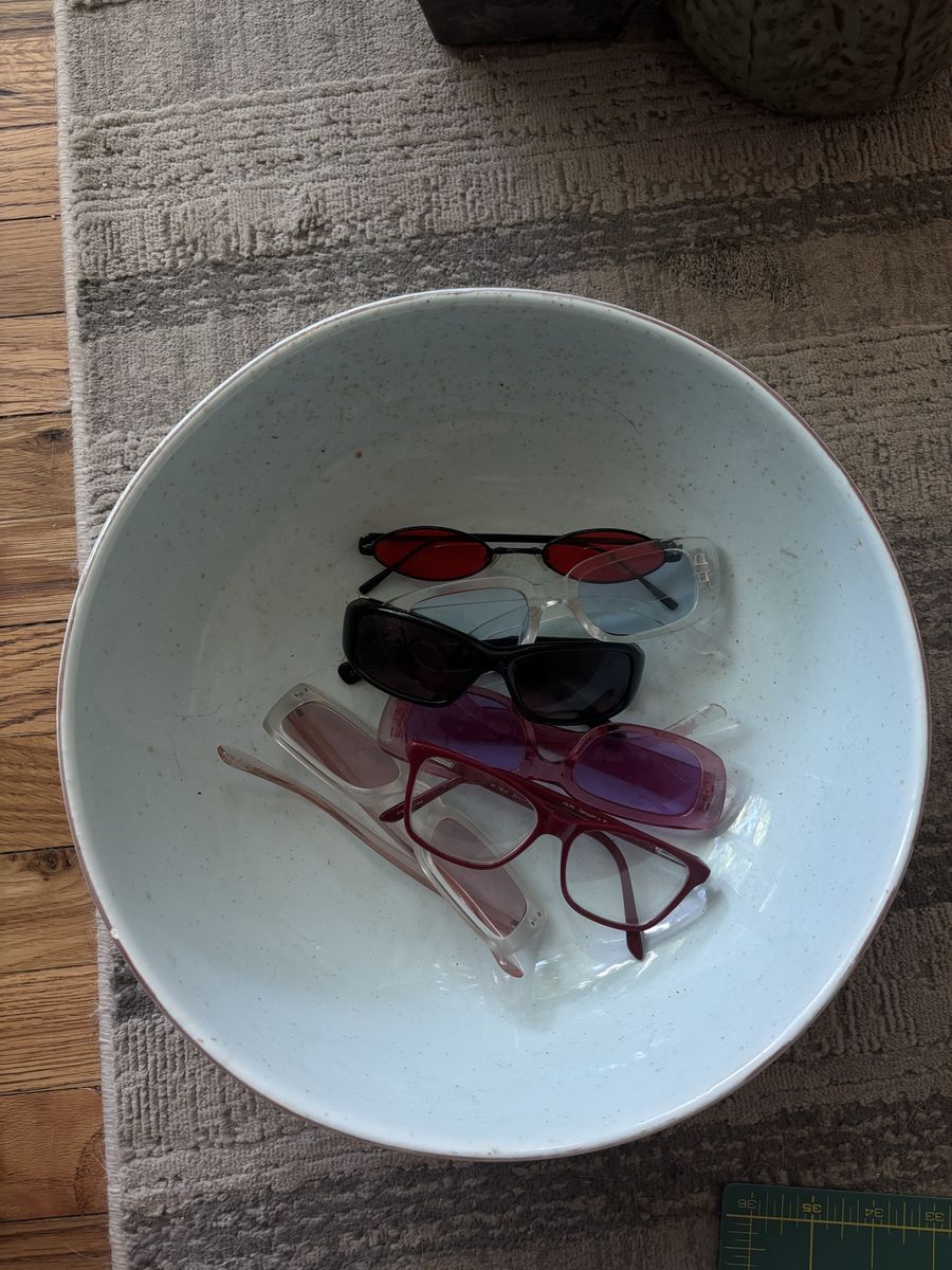 Fruit bowl & sunnies