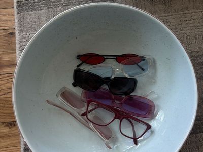 Fruit bowl & sunnies
