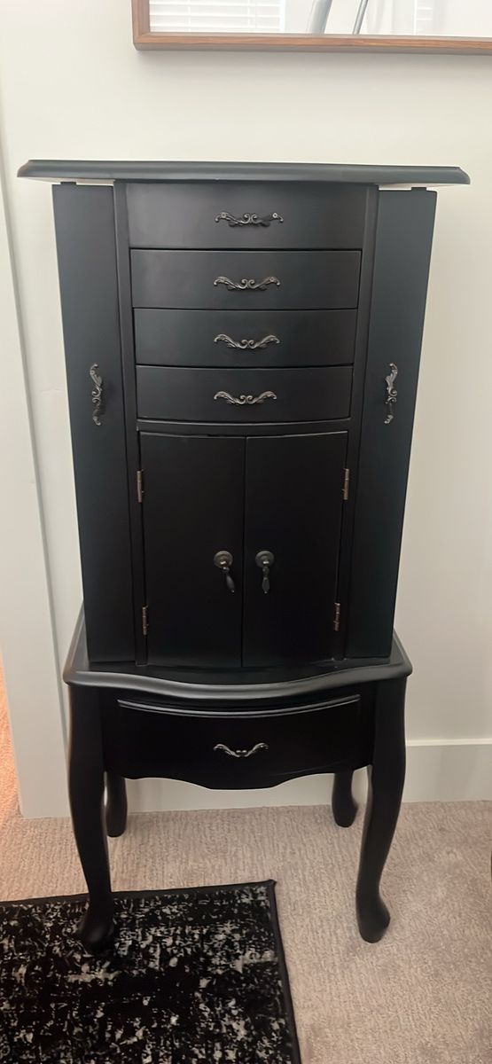 Standing  Jewlary Box