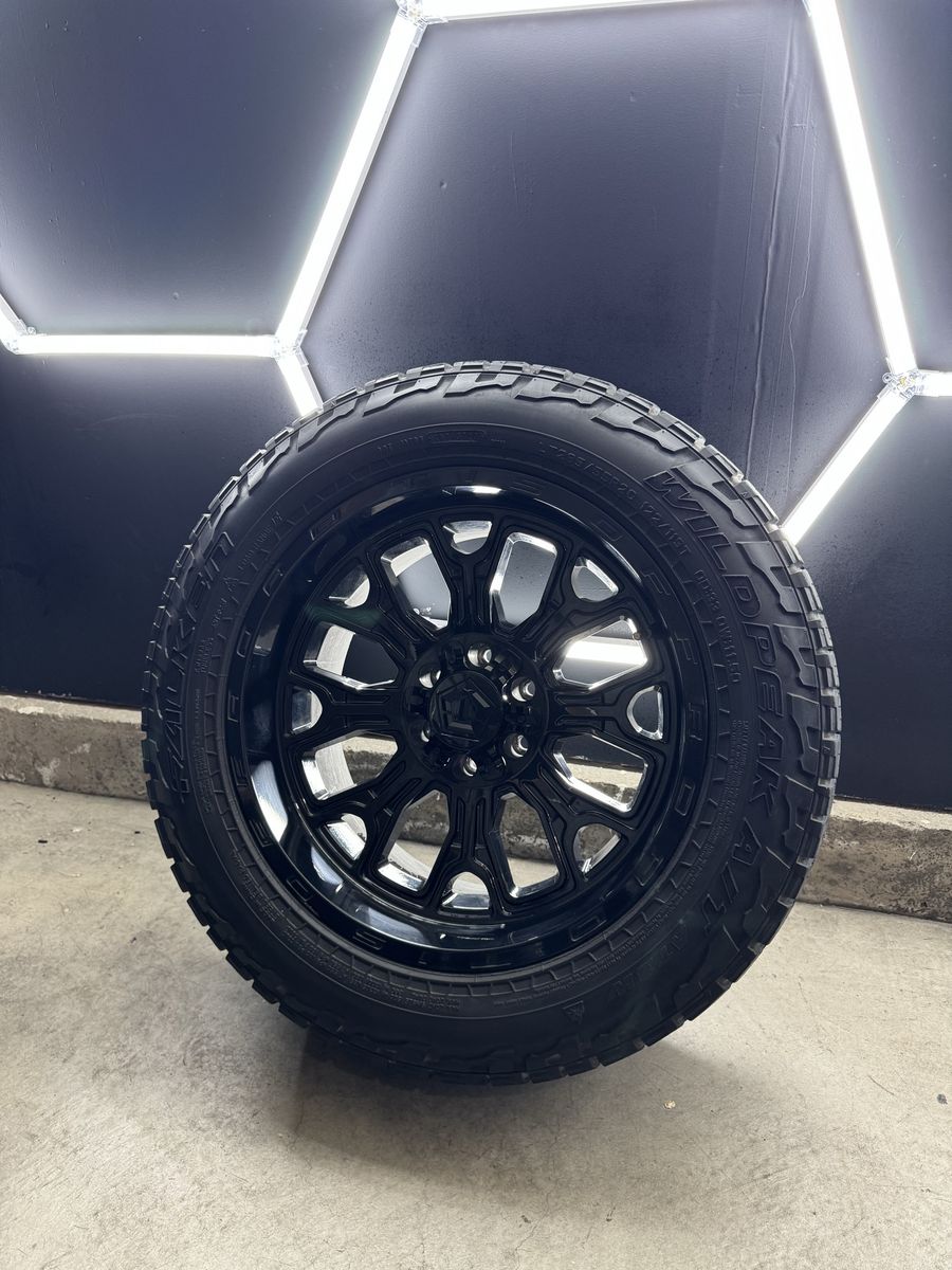 20in TIS Off-Road Wheels