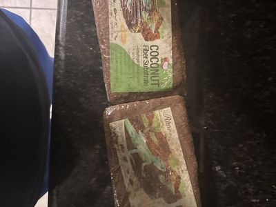 Reptile Coconut Fiber Substrate Blocks 2 Pack