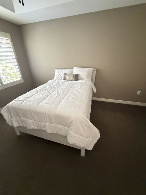 High Lacquer white finish bedroom sets