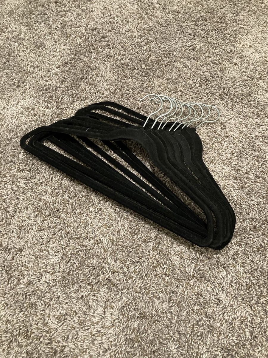 Costco Velvet Hangers (10 or 20)