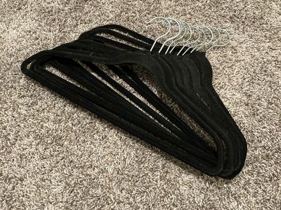 Costco Velvet Hangers (10 or 20)