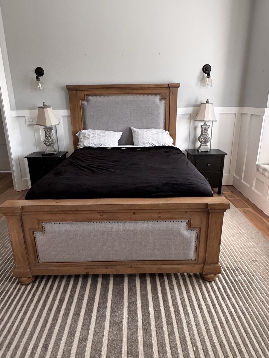 Queen Size Wooden Bed Frame with Upholstered Headboard and Footboard - Nailhead Trim Detail