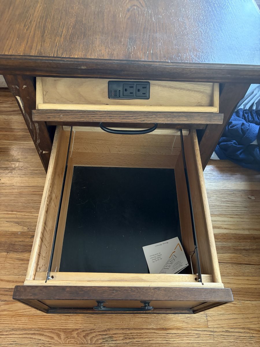 Main image 6