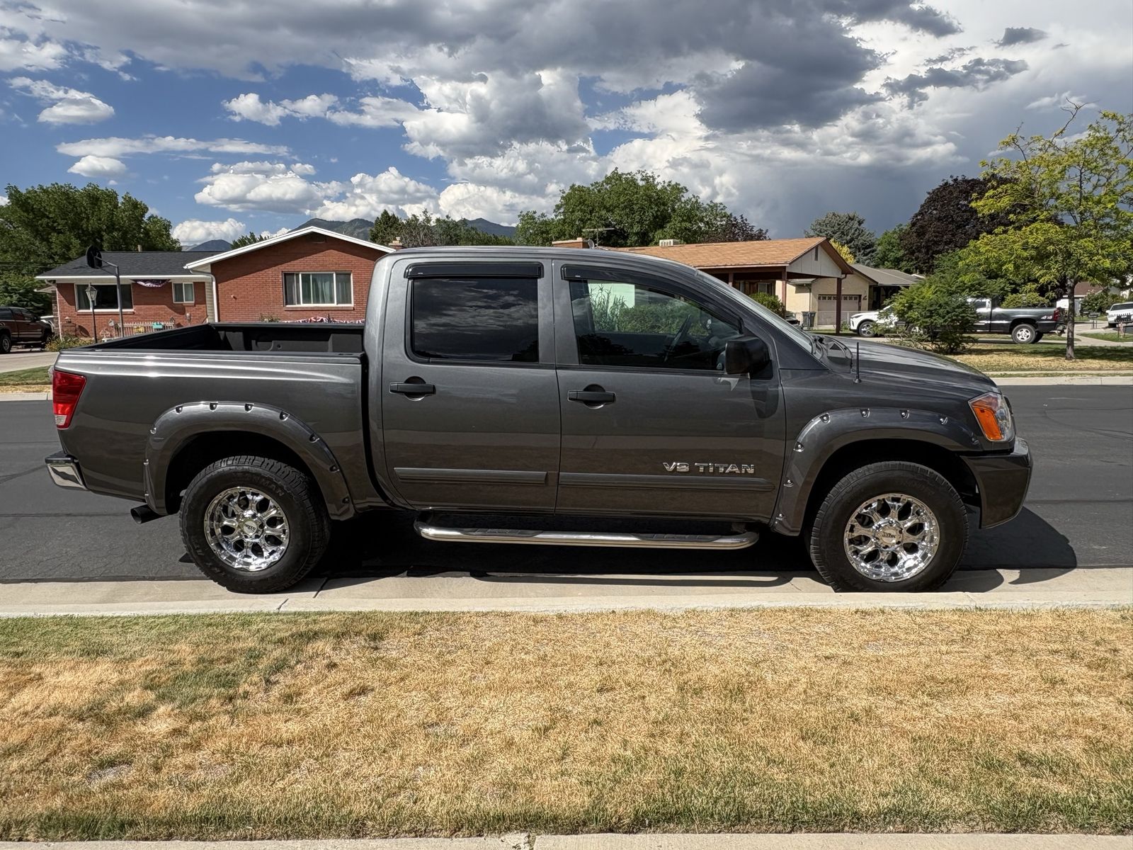 2011 Nissan Titan SV