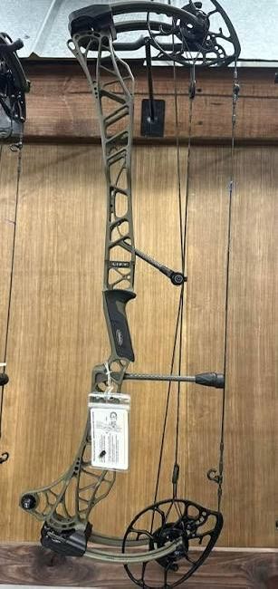 Mathews Lift Compound Bow - Green