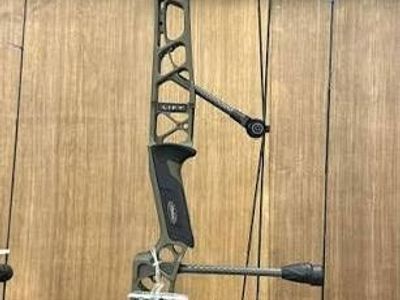 Mathews Lift Compound Bow - Green