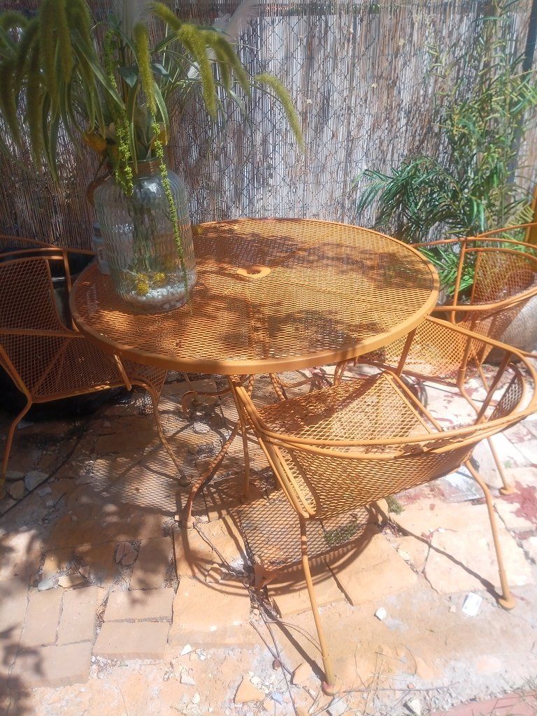 Main image 4