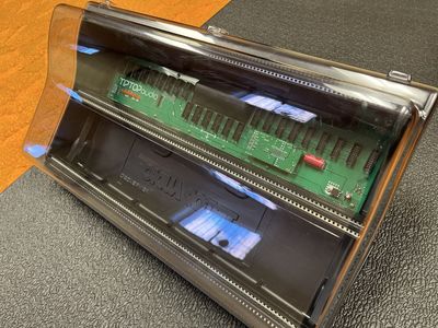 Mantis Eurorack Case (208HP) + Decksaver Cover — Excellent, Original Box