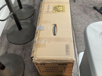 7.5' Unlit Artificial Christmas Tree