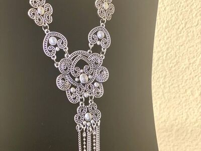 NEW Beautiful Boho Silver Tassel Necklace Very Unique Design - Please See All Photos