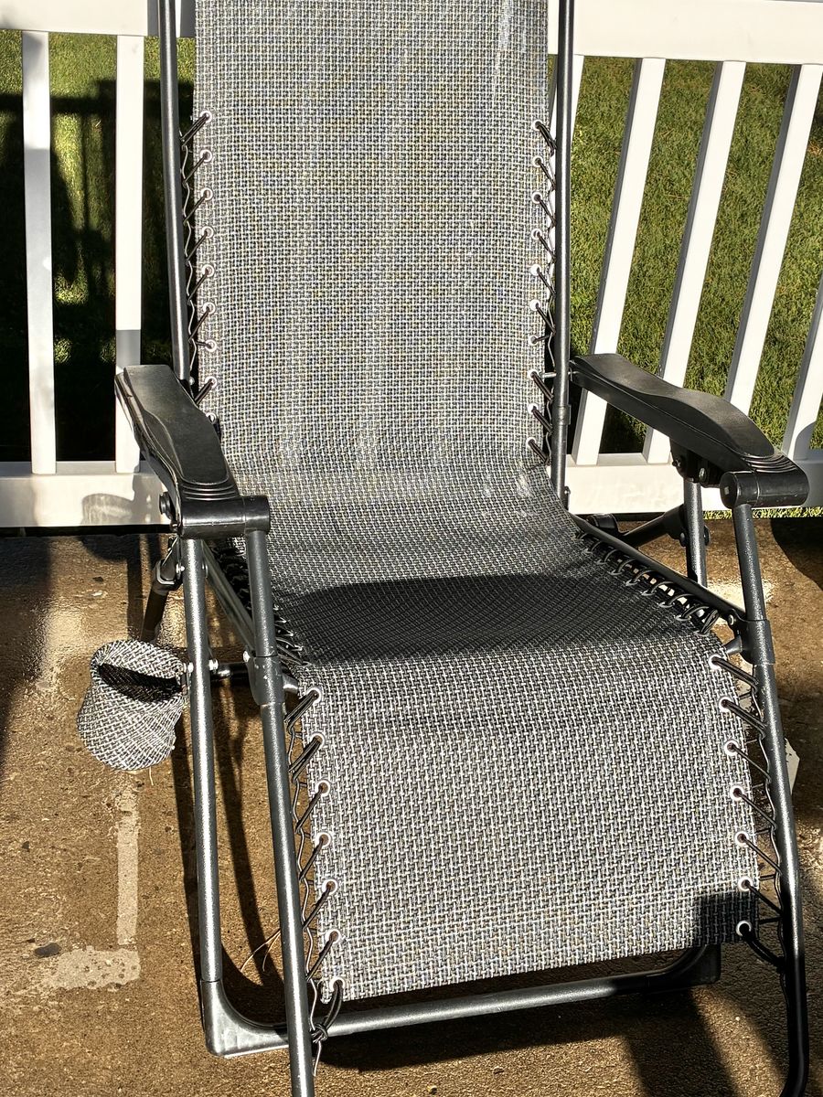 Lounge chair