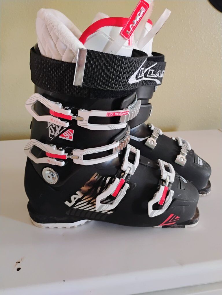 Lange SX90 ski boots