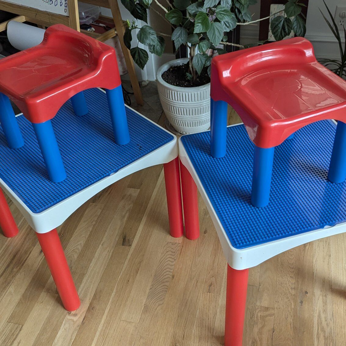 Lego tables