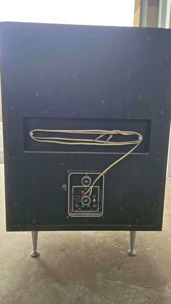 Main image 12